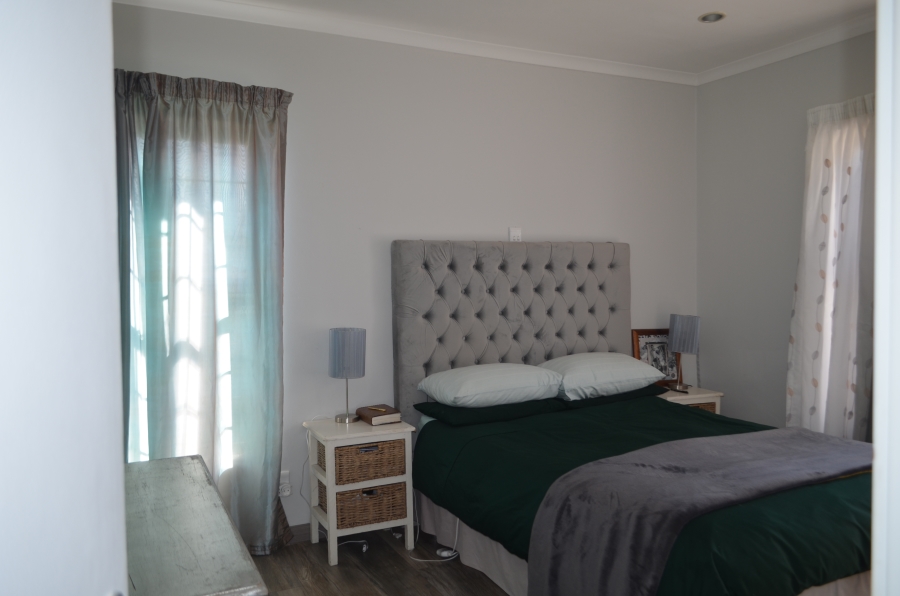 To Let 3 Bedroom Property for Rent in Zevendal Western Cape